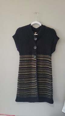 Vintage Black & Gold Striped Knit Longline Vest Cardigan Size M